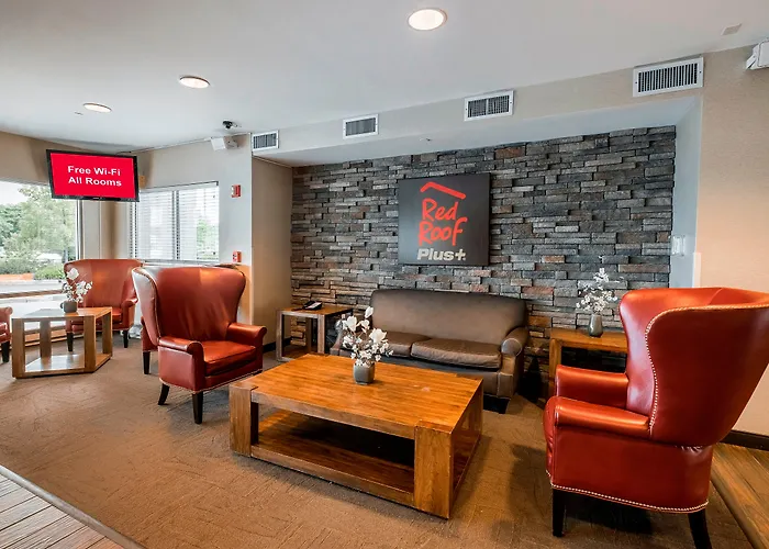 Red Roof Inn Plus+ Boston - Logan